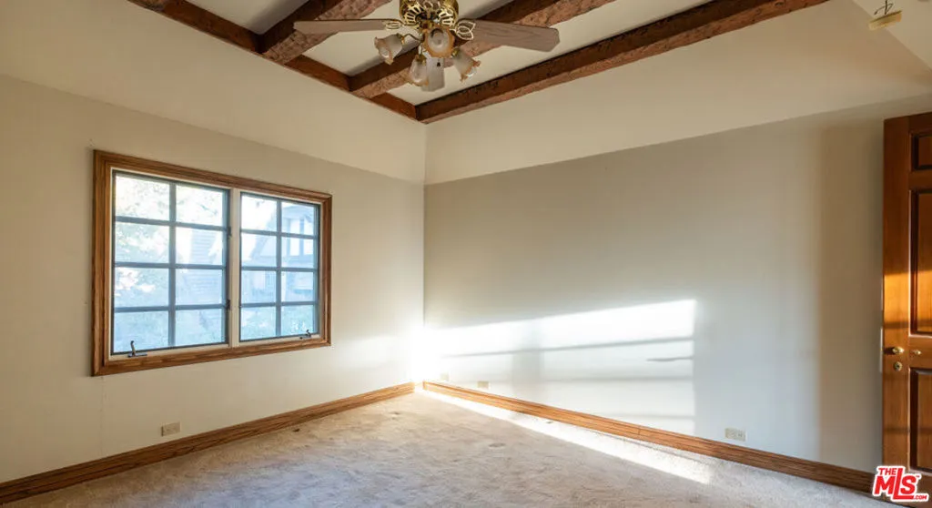 4456 Vanceboro Court, Woodland Hills, California 91364 home-pic-25