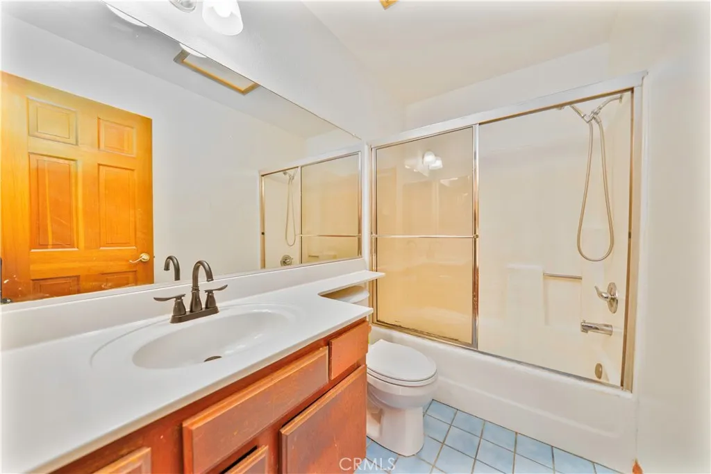 37633 13 Th St. E, Palmdale, California 93550 home-pic-10