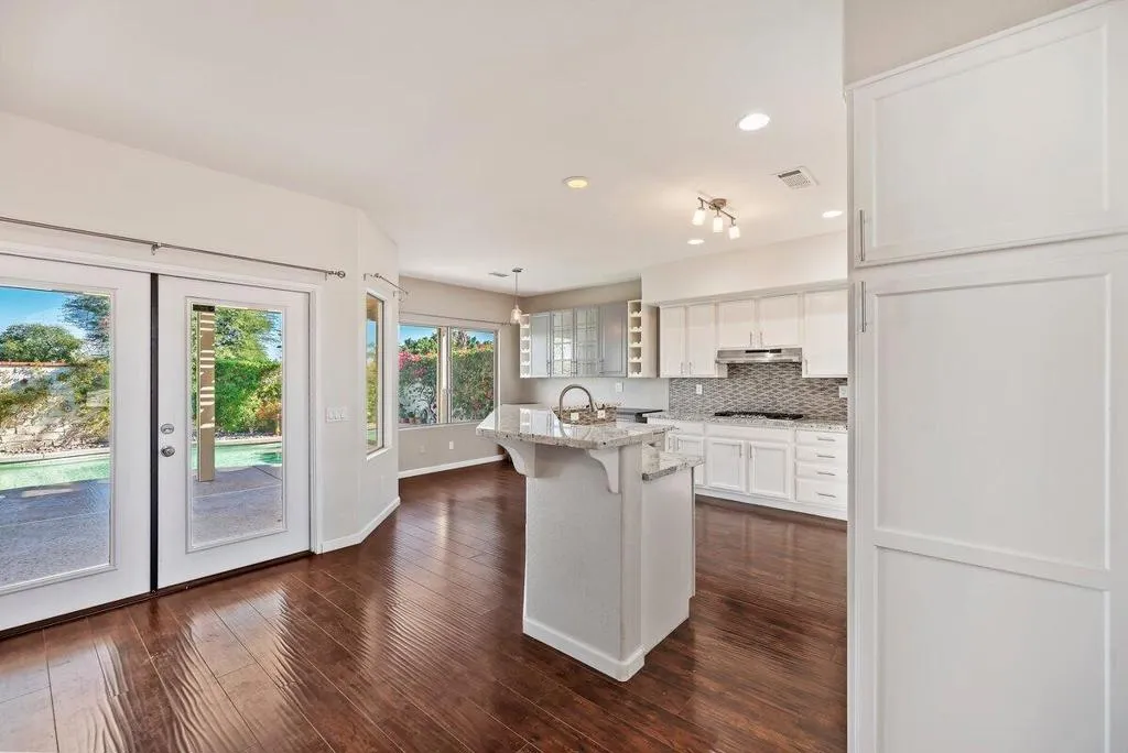 44800 Calle Santa Barbara, La Quinta, California 92253 home-pic-9