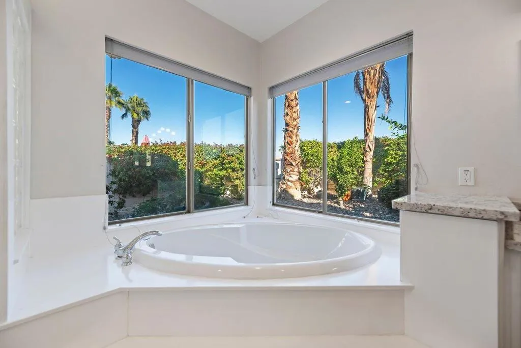 44800 Calle Santa Barbara, La Quinta, California 92253 home-pic-12