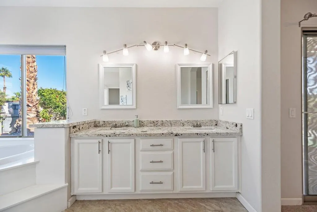 44800 Calle Santa Barbara, La Quinta, California 92253 home-pic-14
