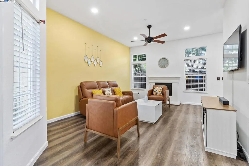 4052 Ghiotti Ct, Pleasanton, California 94588 home-pic-4