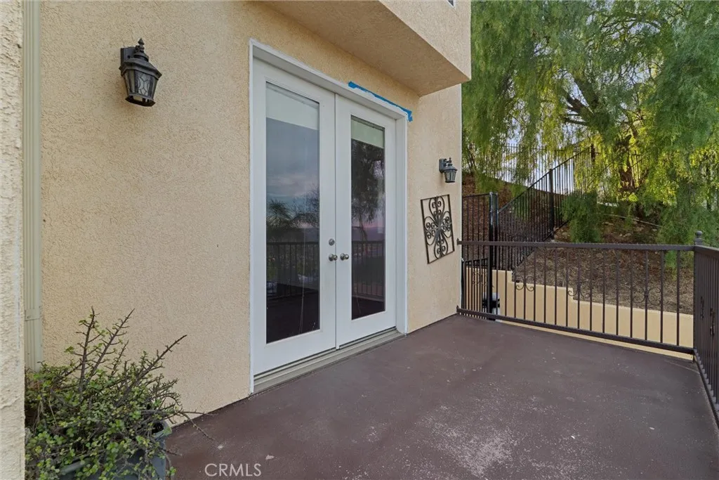 1259 Gonzales Rd, Simi Valley, California 93063 home-pic-38