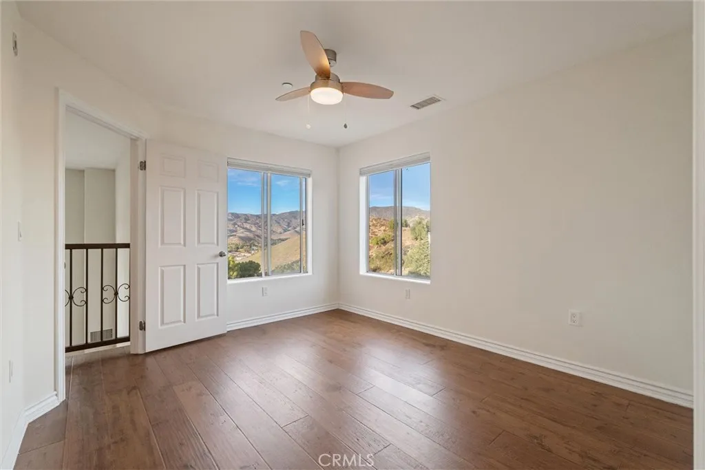 1259 Gonzales Rd, Simi Valley, California 93063 home-pic-14