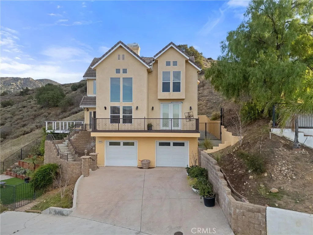 1259 Gonzales Rd, Simi Valley, California 93063 home-pic-0