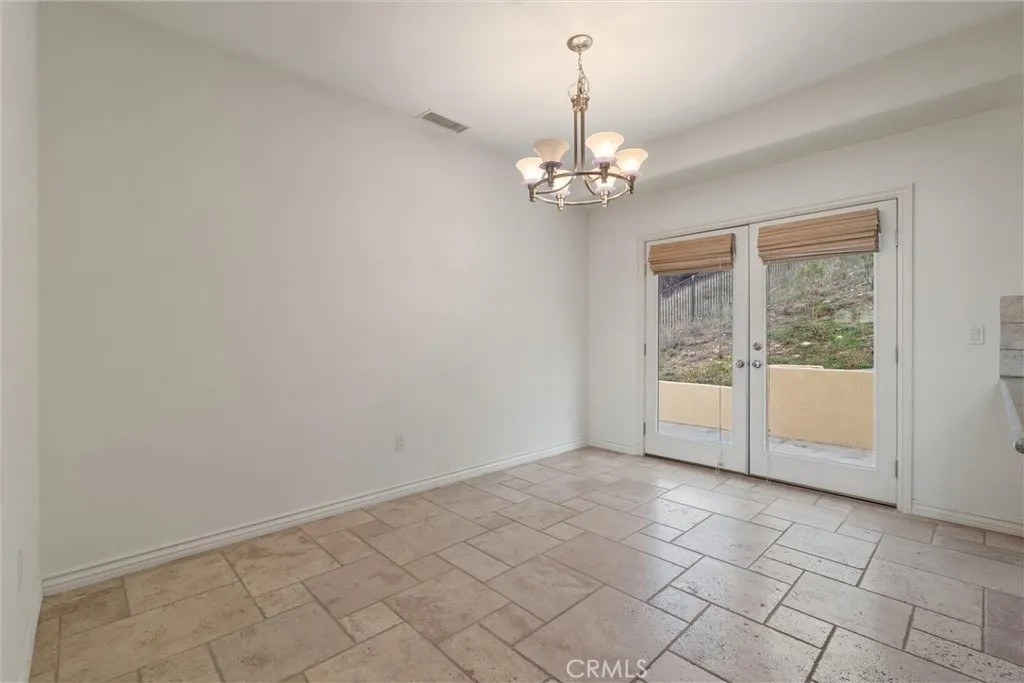 1259 Gonzales Rd, Simi Valley, California 93063 home-pic-4