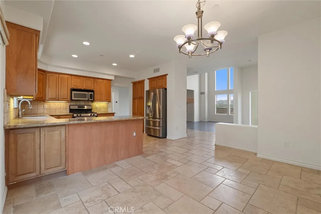 1259 Gonzales Rd, Simi Valley, California 93063 home-pic-27