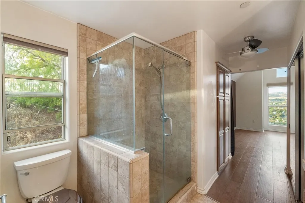 1259 Gonzales Rd, Simi Valley, California 93063 home-pic-20