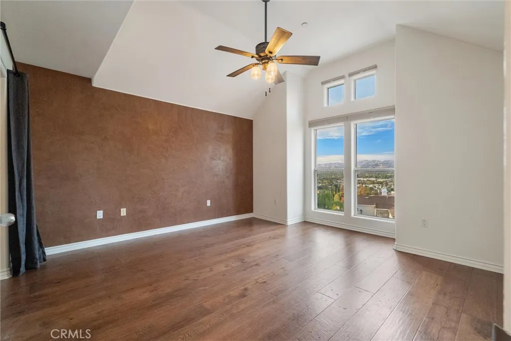 1259 Gonzales Rd, Simi Valley, California 93063 home-pic-16