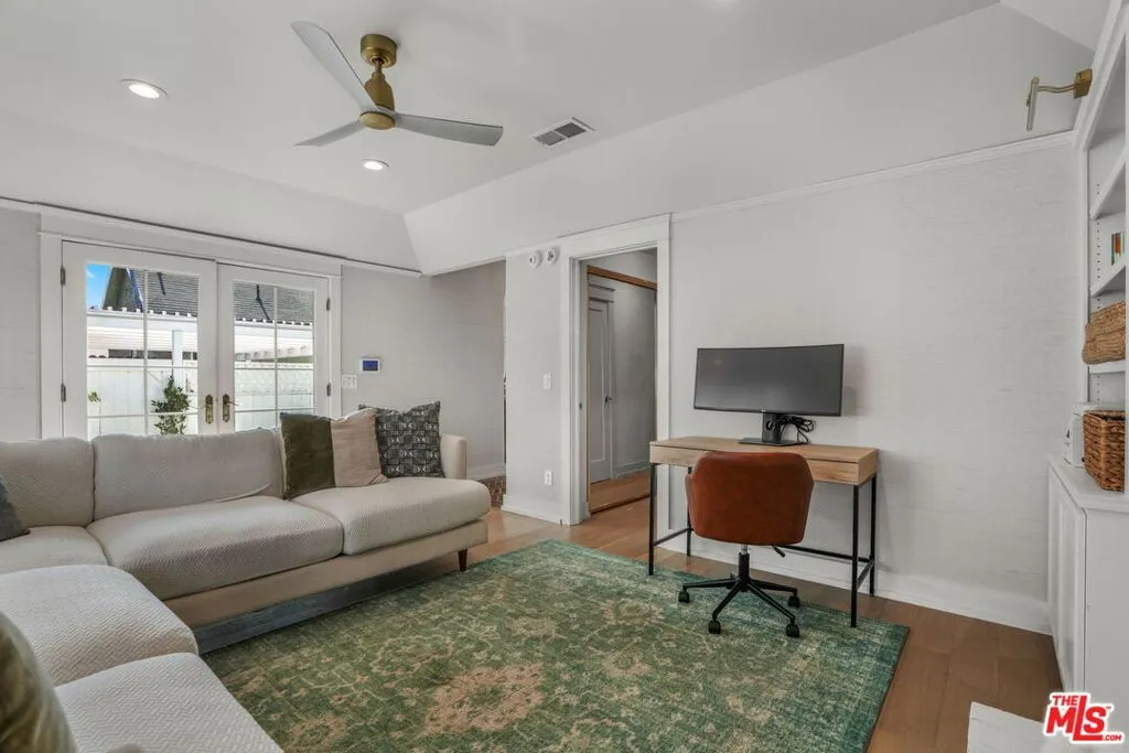 3580 Gundry Avenue, Long Beach, California 90807 home-pic-19