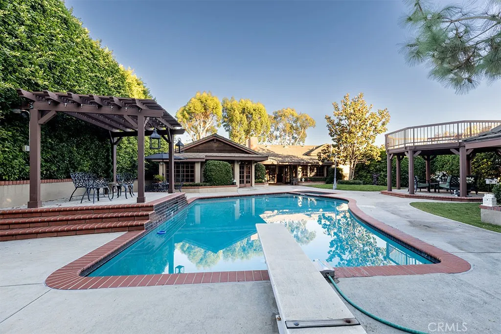 9679 La Alba, Whittier, California 90603 home-pic-20