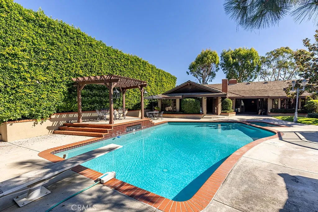 9679 La Alba, Whittier, California 90603 home-pic-19
