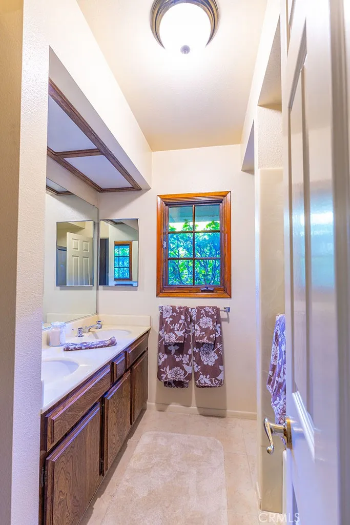 9679 La Alba, Whittier, California 90603 home-pic-13