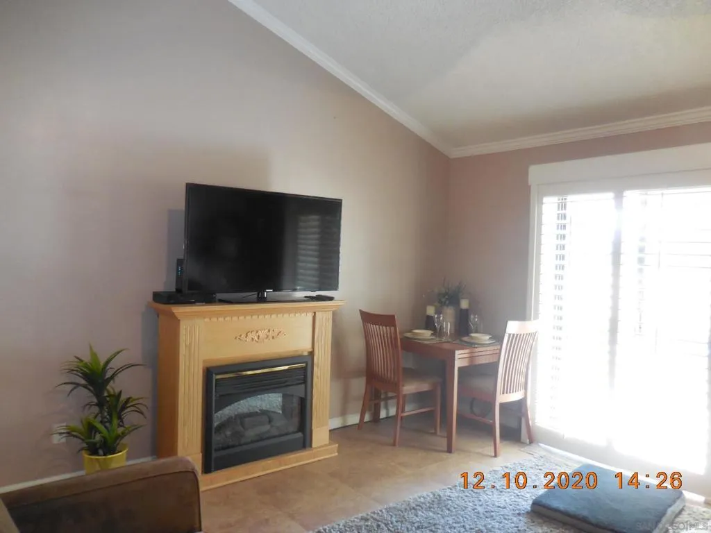 40729 Preston Trails, Palm Desert, California 92211 home-pic-4