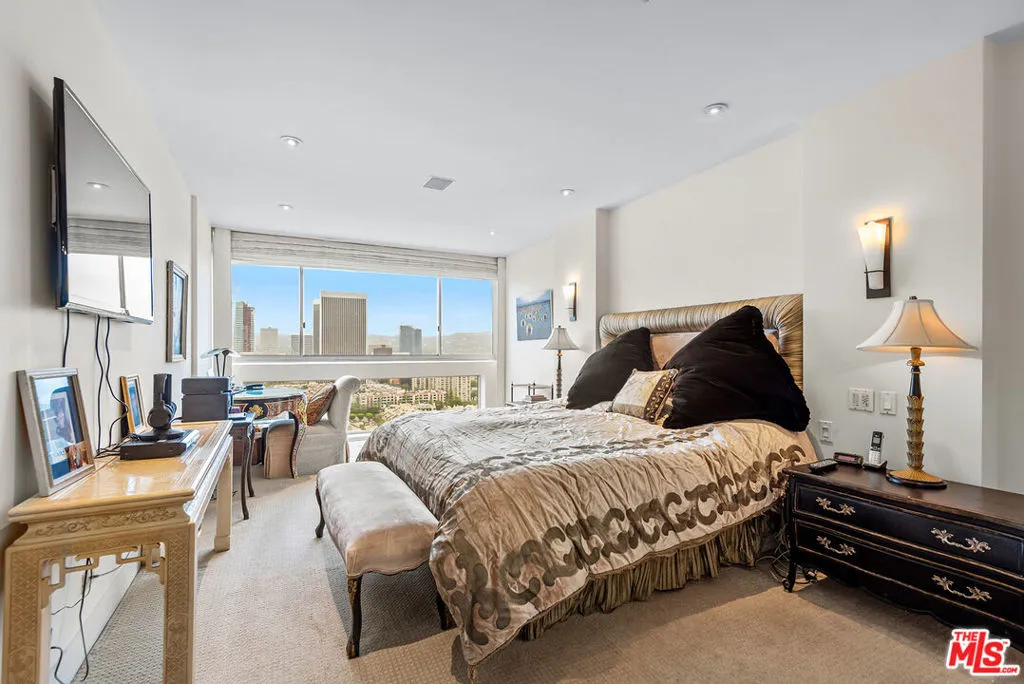 2222 Avenue Of The Stars 2503, Los Angeles, California 90067 home-pic-15