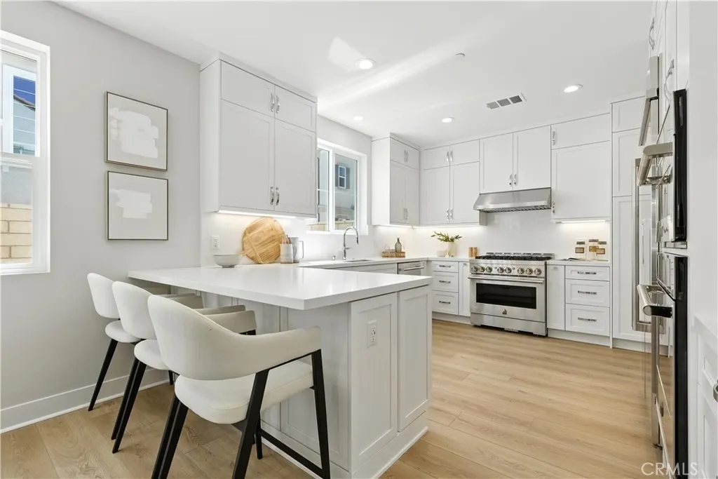 726 Olivier Drive, Placentia, California 92870 home-pic-2