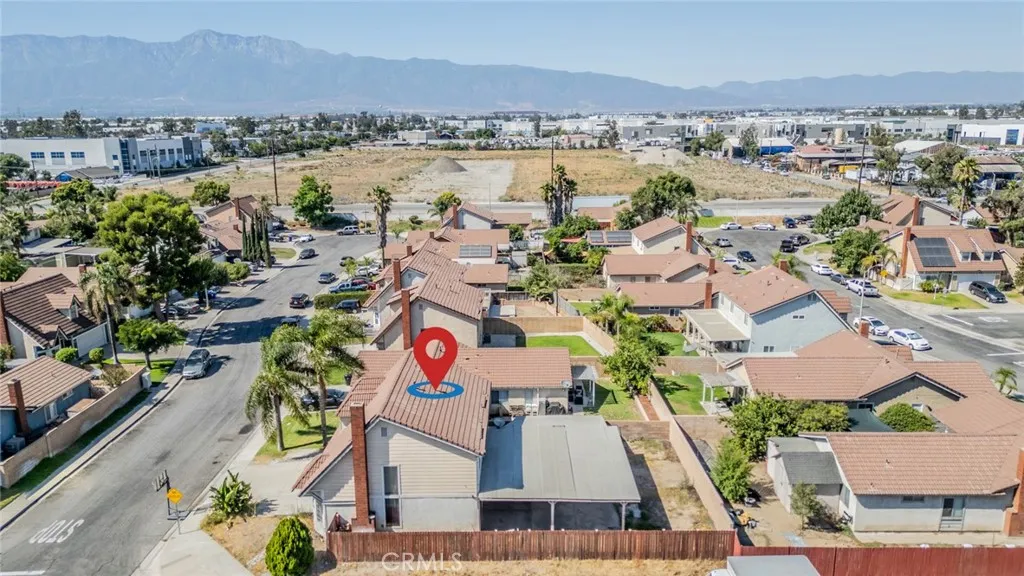 11327 Oakwood, Fontana, California 92337 home-pic-15