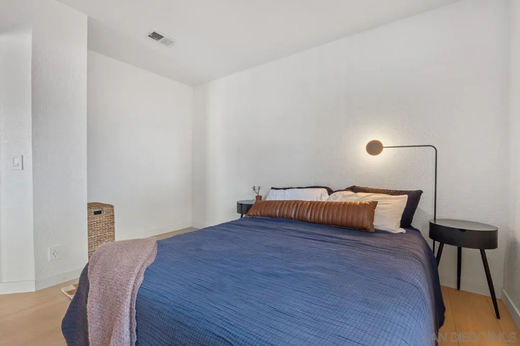 4405 Sierra Morena Ave, Carlsbad, California 92010 home-pic-36