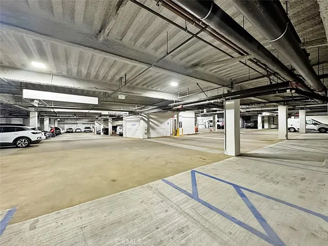 175 S Lake 402, Pasadena, California 91101