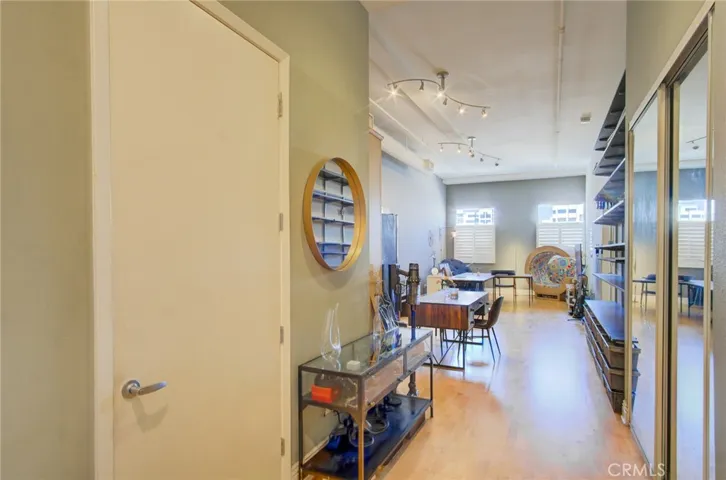 175 S Lake 402, Pasadena, California 91101
