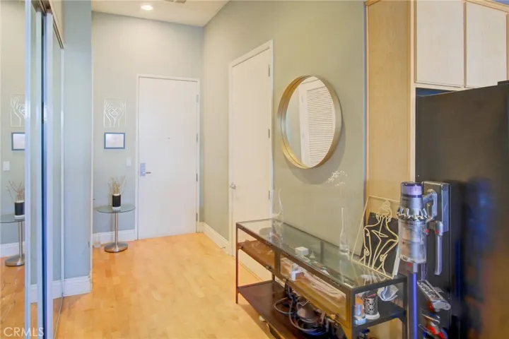 175 S Lake 402, Pasadena, California 91101
