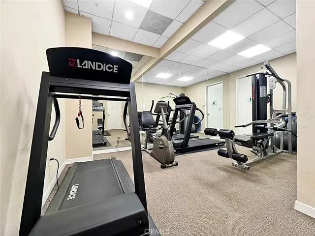 175 S Lake 402, Pasadena, California 91101