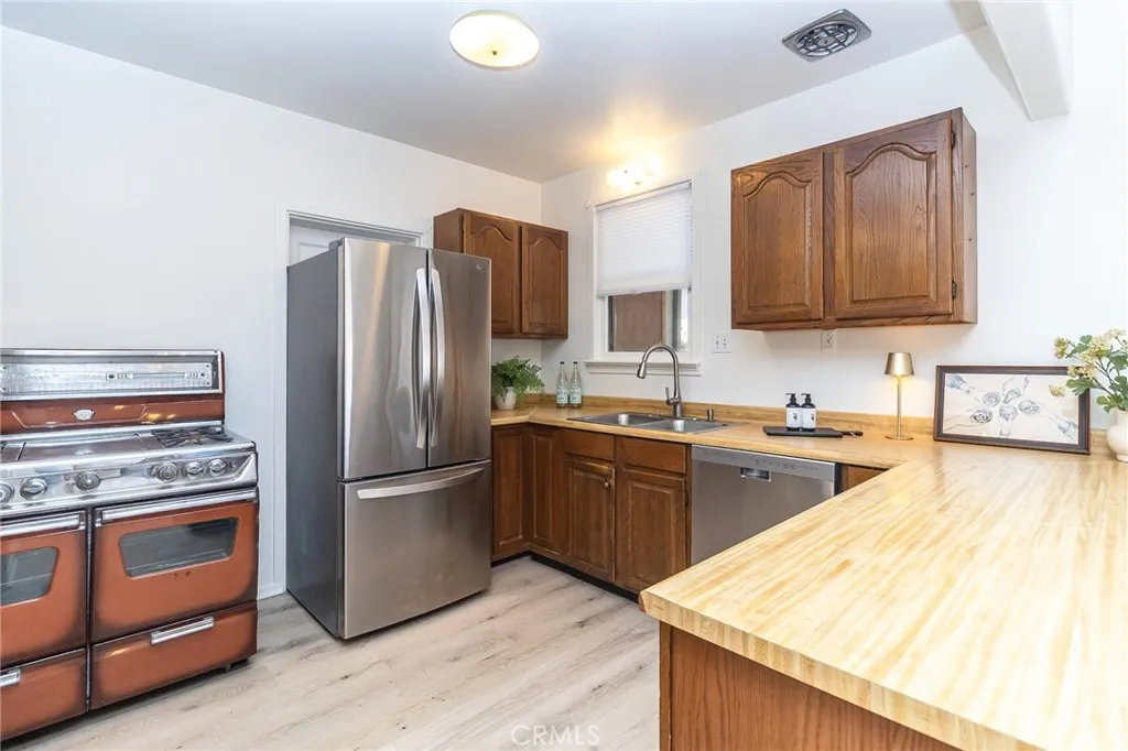 411 Bazoobuth Street, Needles, California 92363 home-pic-15