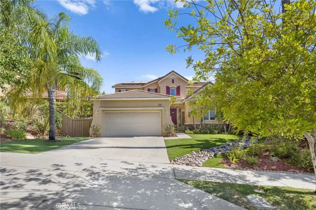 31920 Cedarhill, Lake Elsinore, California 92532 home-pic-1