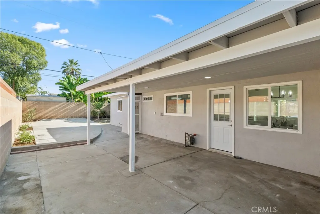 18203 Bellefont Drive, Azusa, California 91702 home-pic-18