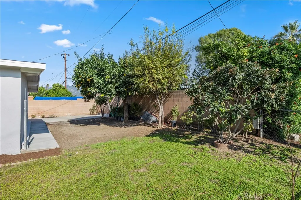 18203 Bellefont Drive, Azusa, California 91702 home-pic-20