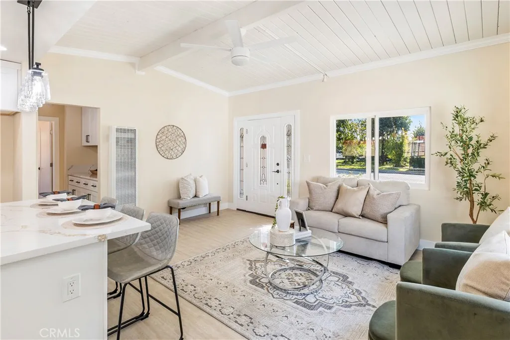 18203 Bellefont Drive, Azusa, California 91702 home-pic-4