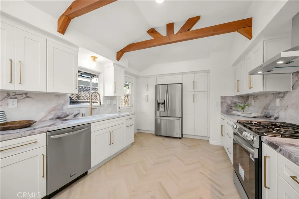 370 E 19th, Costa Mesa, California 92627 home-pic-10