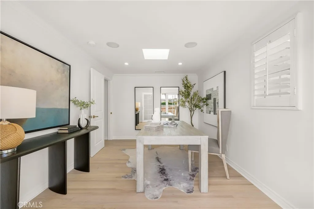 370 E 19th, Costa Mesa, California 92627 home-pic-20