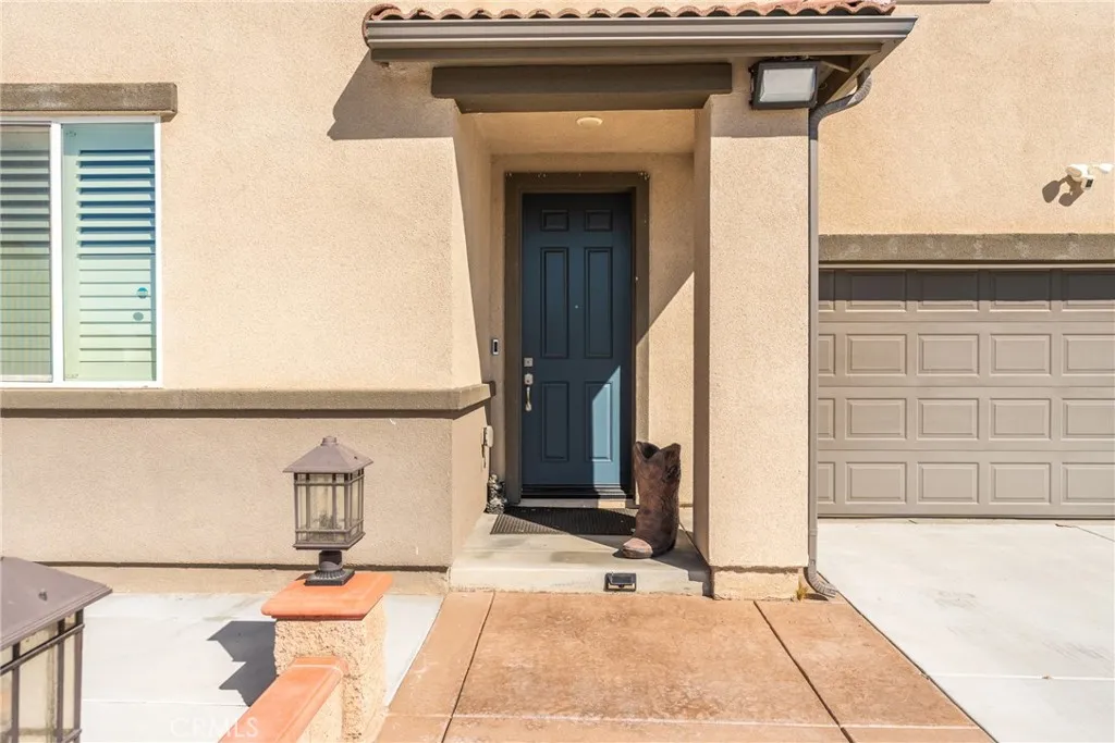 9623 Lasorda Court, Riverside, California 92503 home-pic-4