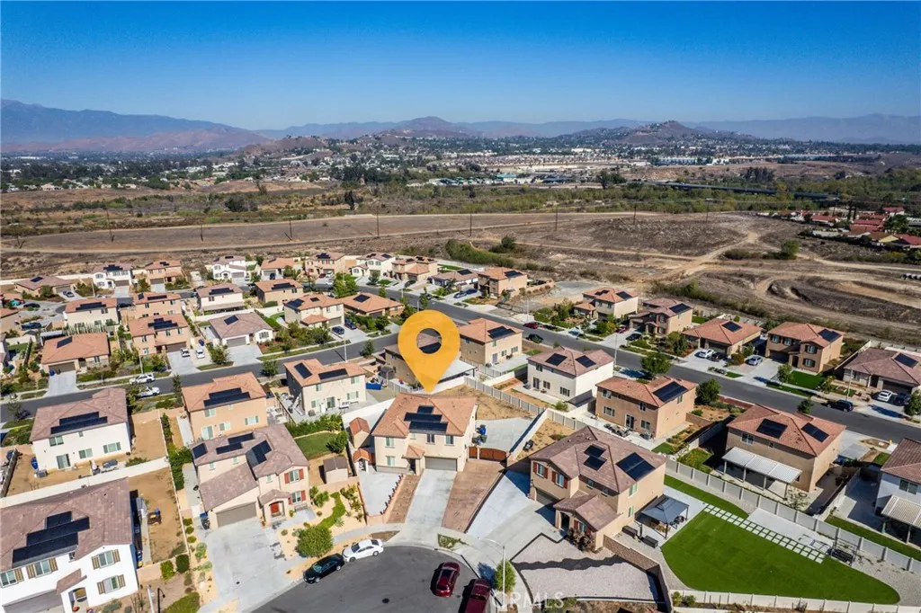 9623 Lasorda Court, Riverside, California 92503 home-pic-36