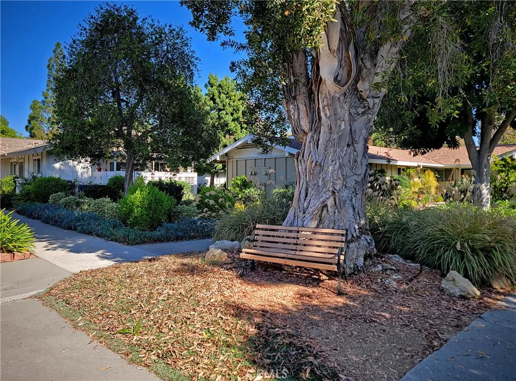 510 Avenida Sevilla C, Laguna Woods, California 92637 home-pic-28
