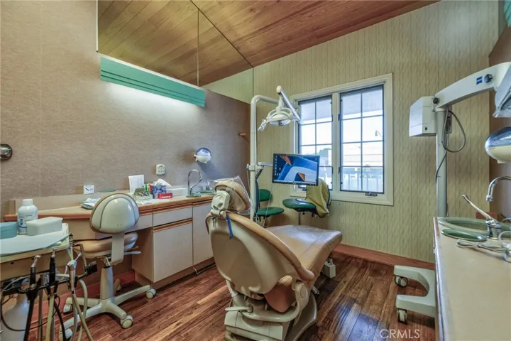 Treatment Room, suite 200