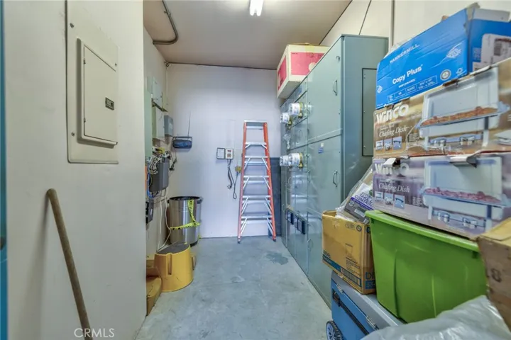 Storage/electric room