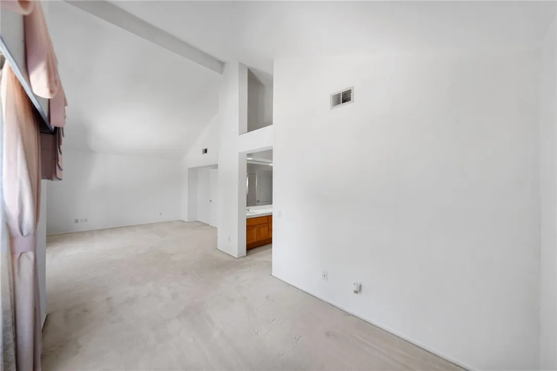 1611 San Almada, Corona, California 92882 home-pic-35