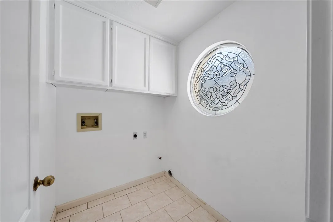 1611 San Almada, Corona, California 92882 home-pic-49