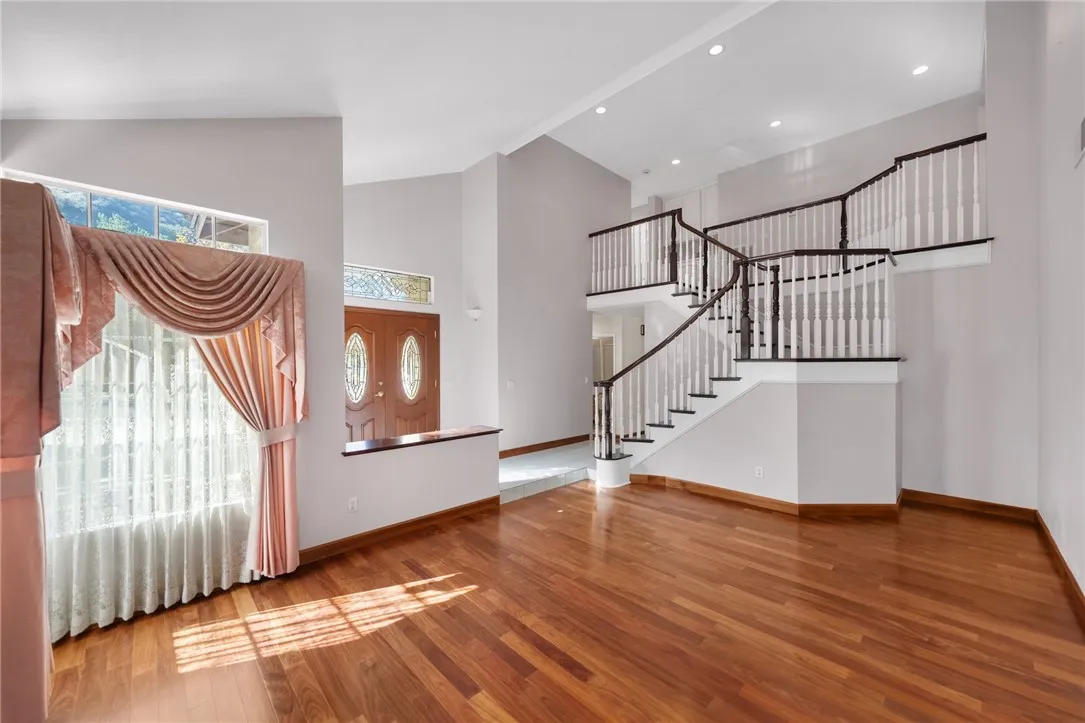 1611 San Almada, Corona, California 92882 home-pic-7