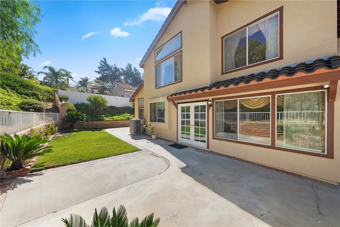1611 San Almada, Corona, California 92882 home-pic-22