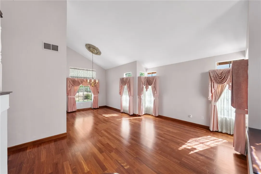 1611 San Almada, Corona, California 92882 home-pic-3