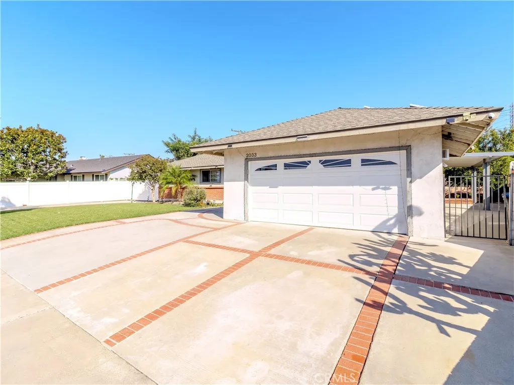 2033 N Diamond, Orange, California 92867 home-pic-2