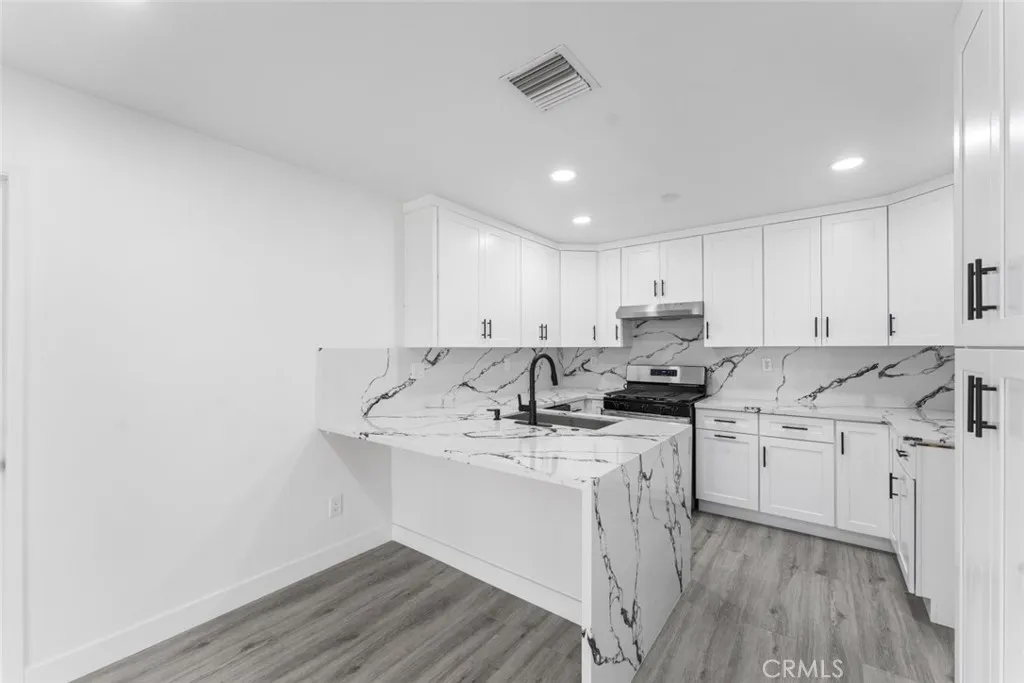 12338 Sheldon Street, Sun Valley, California 91352 home-pic-14