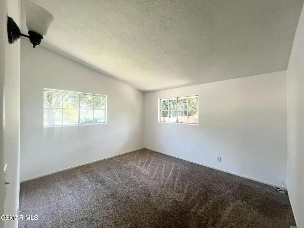 1507 4th Street, Simi Valley, California 93065 home-pic-4
