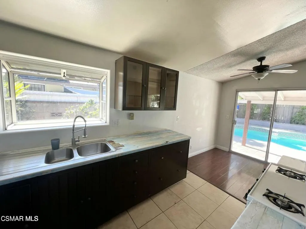 1507 4th Street, Simi Valley, California 93065 home-pic-8