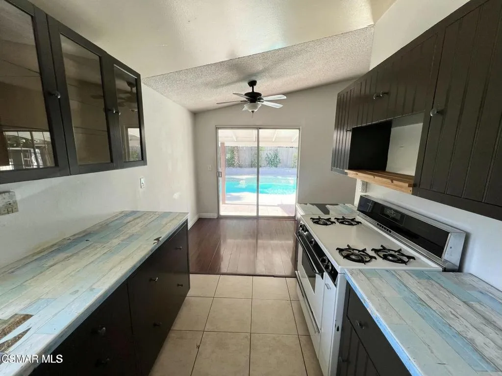 1507 4th Street, Simi Valley, California 93065 home-pic-9