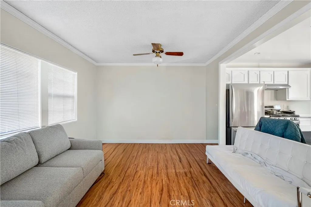 14001 S Menlo Ave, Gardena, California 90247 home-pic-4