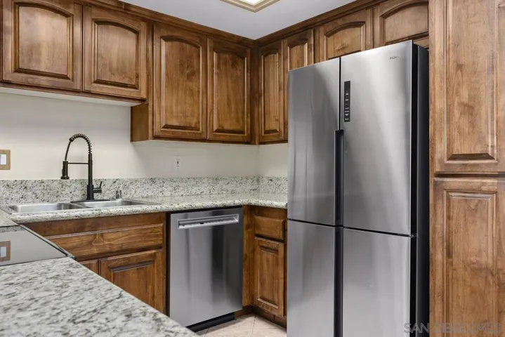 214 Woodland Pkwy 201, San Marcos, California 92069